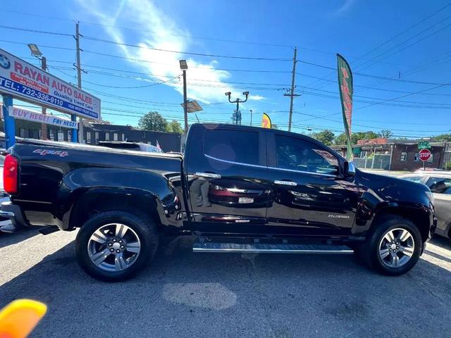 Photo of 2015 Black Chevrolet Colorado