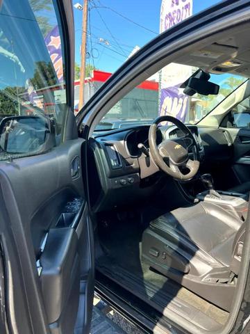 Photo of 2015 Black Chevrolet Colorado