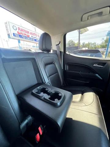 Photo of 2015 Black Chevrolet Colorado