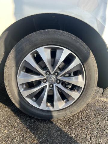 Photo of 2016 White Diamond Pearl Acura MDX