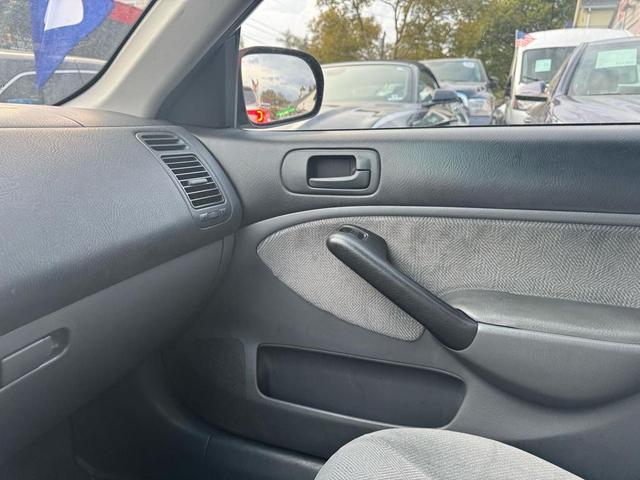 Photo of 2001 Silver Honda Civic