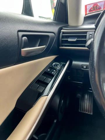 Photo of 2017 White Lexus IS 300