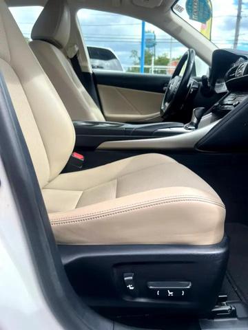 Photo of 2017 White Lexus IS 300