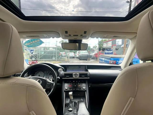 Photo of 2017 White Lexus IS 300