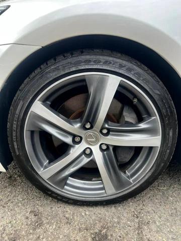 Photo of 2017 White Lexus IS 300
