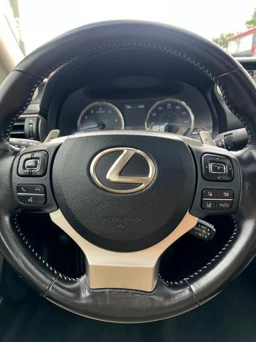 Photo of 2017 White Lexus IS 300