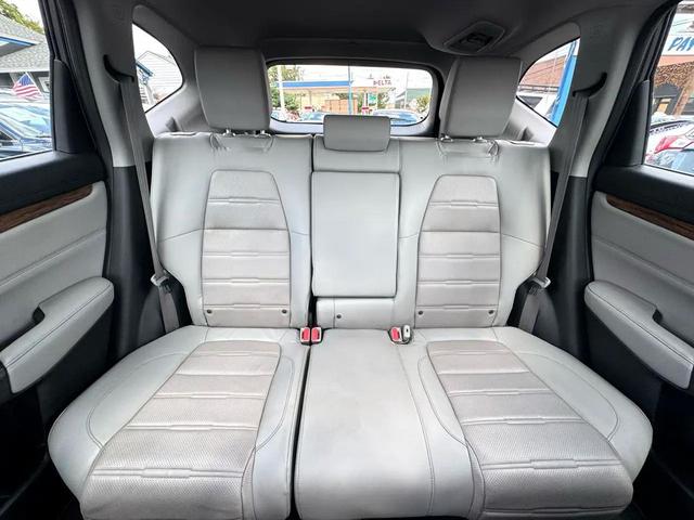 Photo of 2017 Gray Honda CR-V