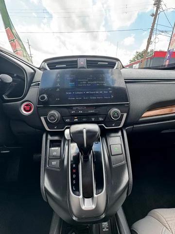 Photo of 2017 Gray Honda CR-V