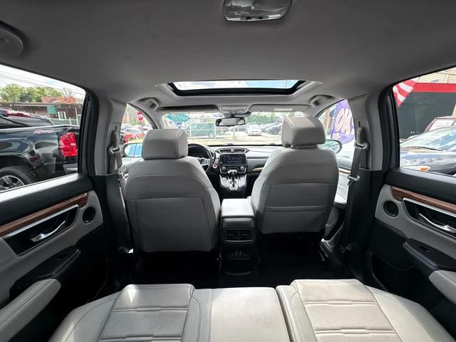 Photo of 2017 Gray Honda CR-V