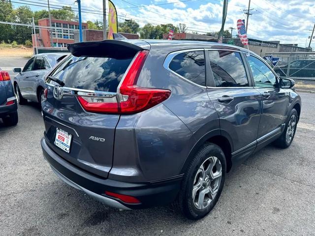 Photo of 2017 Gray Honda CR-V