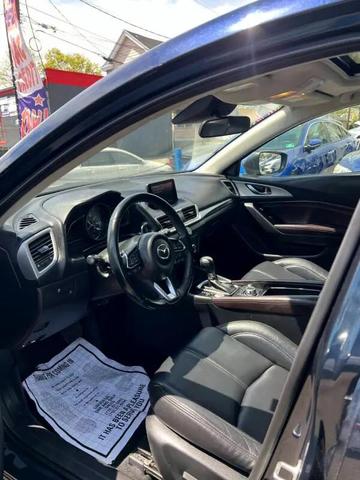 Photo of 2017 Blue Mazda Mazda3