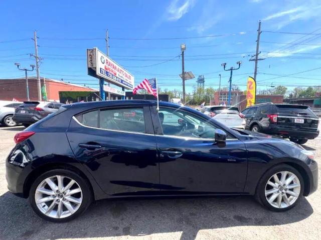 Photo of 2017 Blue Mazda Mazda3