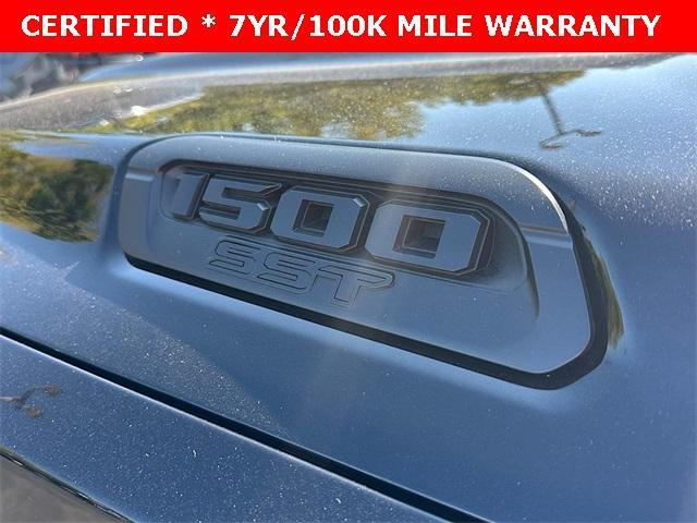 Photo of 2025 Diamond Black RAM 1500