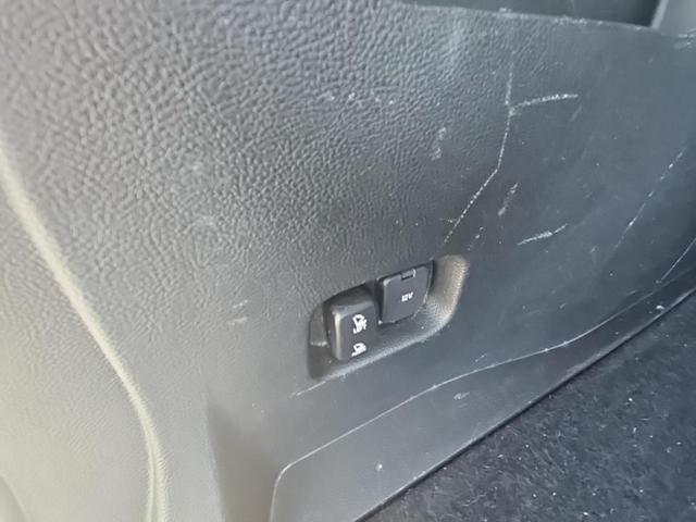 Photo of 2021 Gray Ford Edge