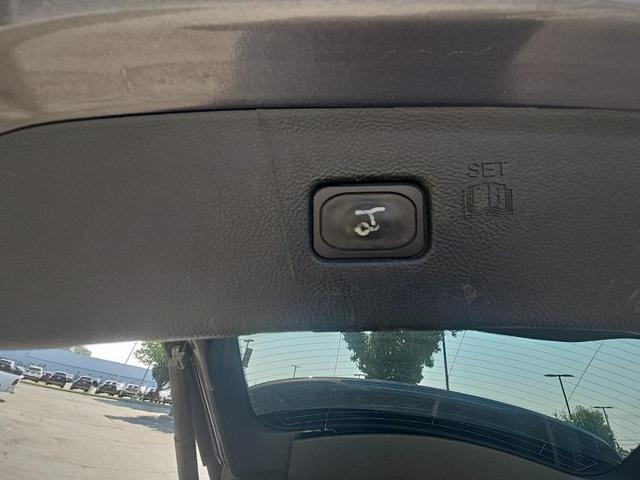 Photo of 2021 Gray Ford Edge