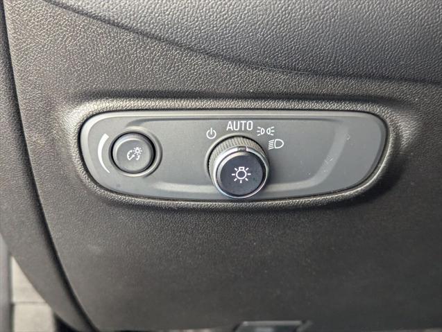 Photo of 2022 Iron Gray Metallic Chevrolet Equinox