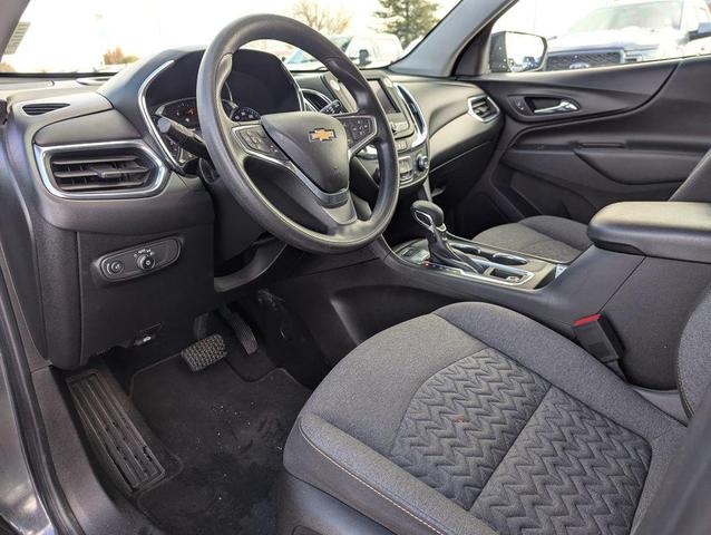 Photo of 2022 Iron Gray Metallic Chevrolet Equinox