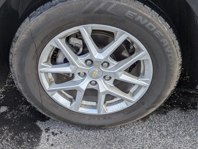 Photo of 2022 Iron Gray Metallic Chevrolet Equinox