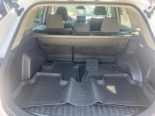 Photo of 2023 Ice Cap Toyota RAV4
