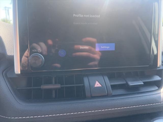 Photo of 2023 Ice Cap Toyota RAV4