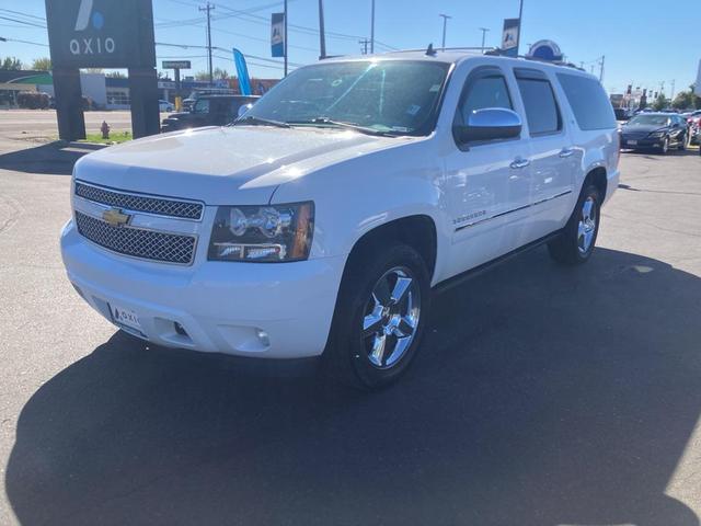 Photo of 2013 Summit White Chevrolet Suburban
