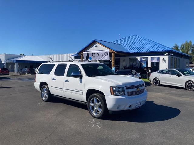 Photo of 2013 Summit White Chevrolet Suburban