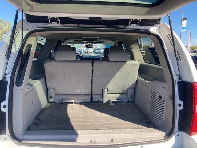 Photo of 2013 Summit White Chevrolet Suburban