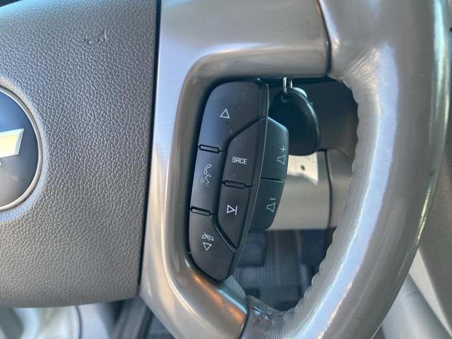 Photo of 2013 Summit White Chevrolet Suburban