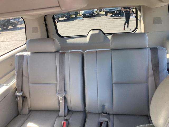 Photo of 2013 Summit White Chevrolet Suburban