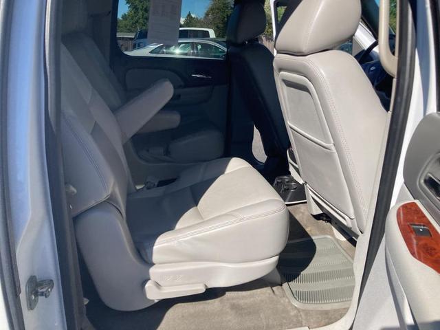 Photo of 2013 Summit White Chevrolet Suburban