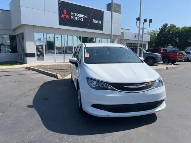2021 Chrysler Voyager