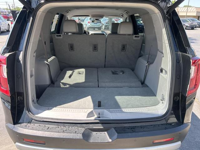Photo of 2023 Ebony Twilight Metallic GMC Acadia