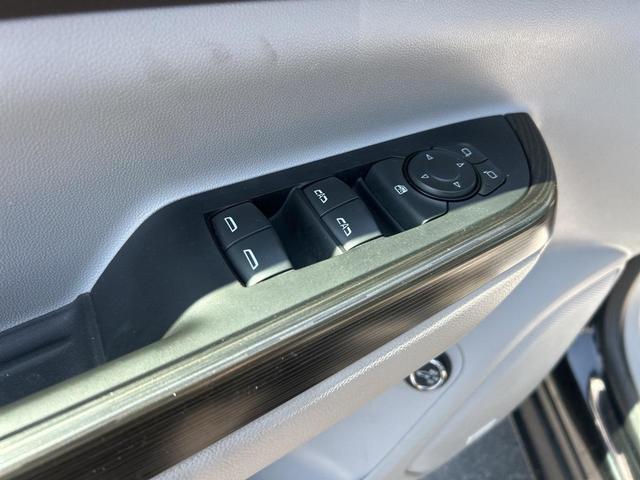 Photo of 2023 Ebony Twilight Metallic GMC Acadia