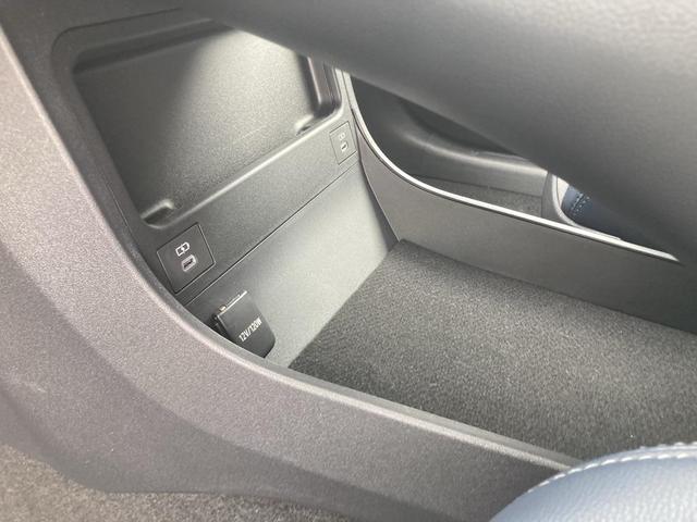 Photo of 2024 Smoked Carbon 2-Tone Subaru Solterra