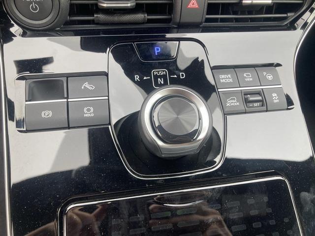Photo of 2024 Smoked Carbon 2-Tone Subaru Solterra