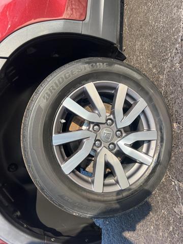 Photo of 2019 MAROON Honda Pilot