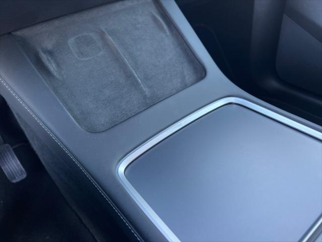 Photo of 2021 GRAY Tesla Model Y
