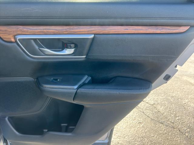 Photo of 2017 SILVER Honda CR-V