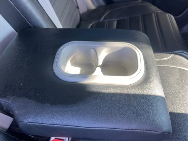 Photo of 2017 SILVER Honda CR-V