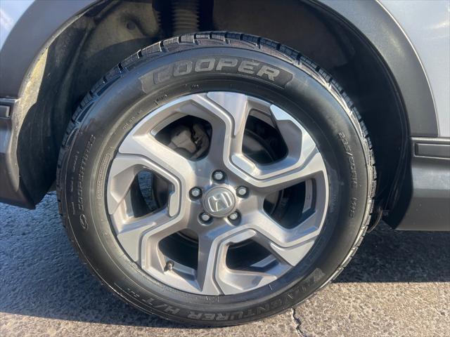 Photo of 2017 SILVER Honda CR-V