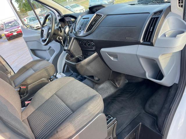 Photo of 2016 WHITE Ford Transit-350