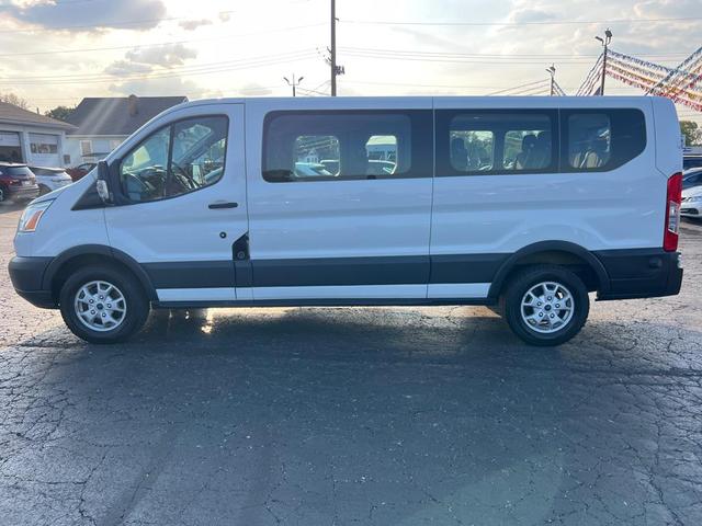 Photo of 2016 WHITE Ford Transit-350