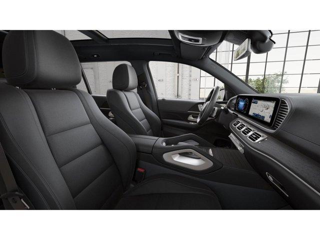 Photo of 2026 Cirrus Silver Metallic Mercedes-Benz GLS 450