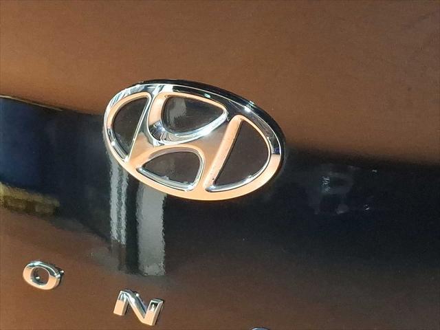Photo of 2018 Phantom Black Hyundai SONATA