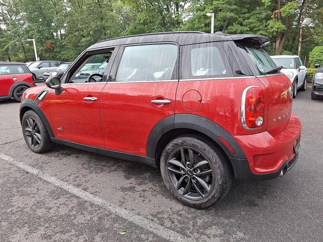 Photo of 2013 Blazing Red Metallic MINI Countryman