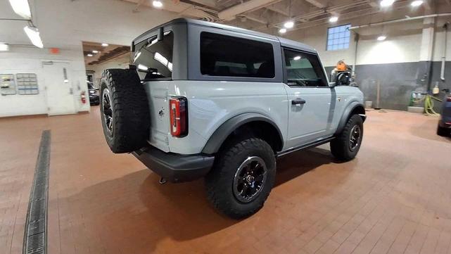 Photo of 2022 CACTUS GRAY Ford Bronco