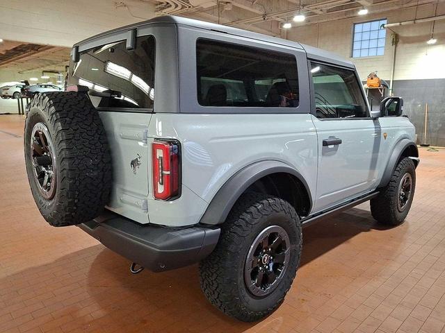Photo of 2022 CACTUS GRAY Ford Bronco
