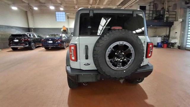 Photo of 2022 CACTUS GRAY Ford Bronco
