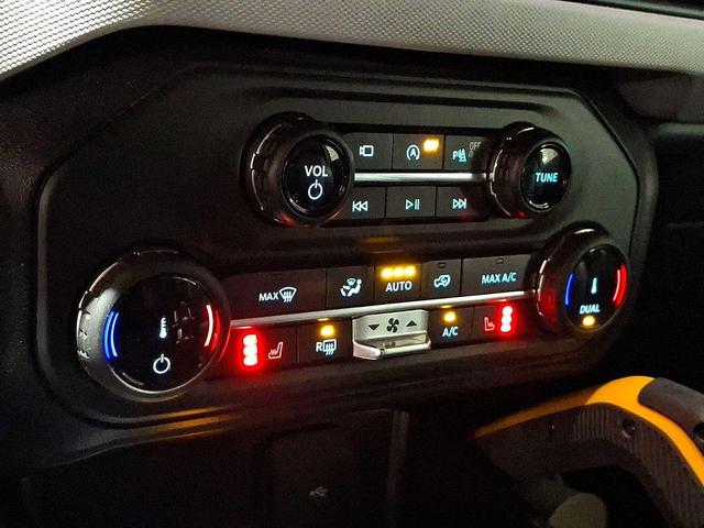 Photo of 2022 CACTUS GRAY Ford Bronco