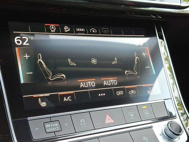 Photo of 2022 Florett Silver Metallic Audi Q7